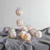 NIPEKO Lampionky bílo-stříbrné bat.čas.