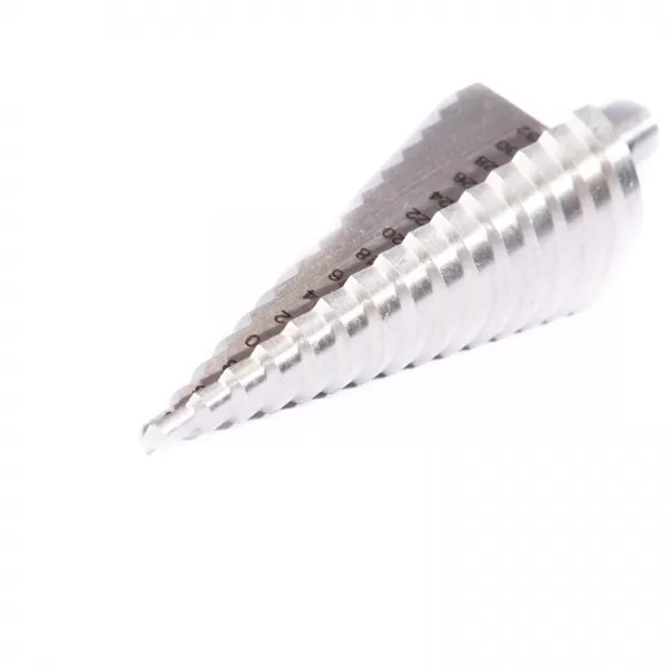 XT Vrták stupňovitý HSS | 4-32 mm krok 2 mm (TRI)