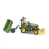 Užitkové vozy- bworld traktor John Deere s přívěsem a zahradníkem