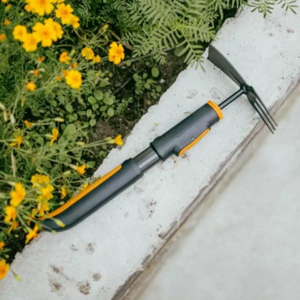 Fiskars Okopávačka plochá OneClick