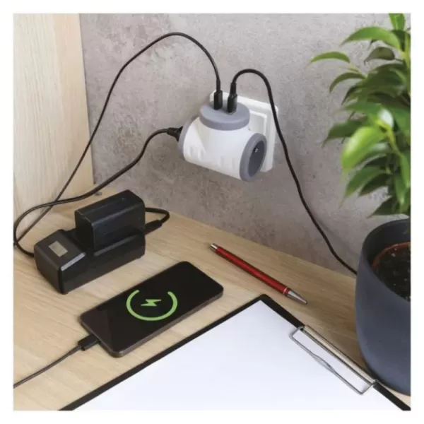 EMOS Rozbočovací zásuvka 2×, 1×USB-A+1×USB-C, bílo-šedá