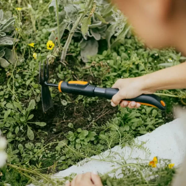 Fiskars Okopávačka plochá OneClick