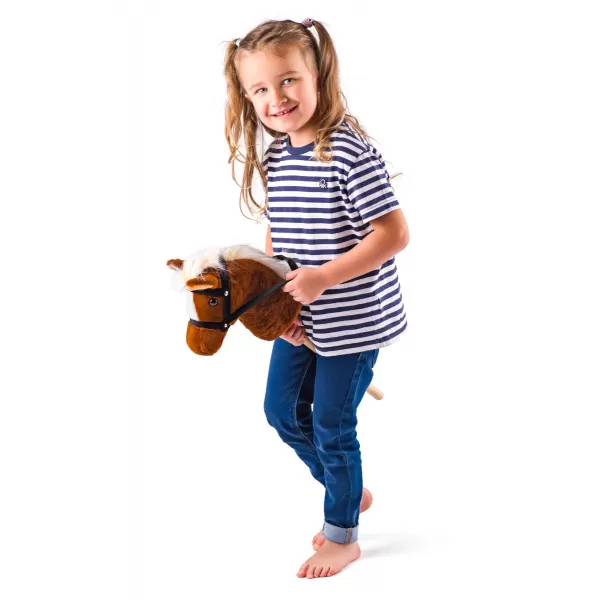 Hobby horse Scarlet, světle hnědý kůň na tyči